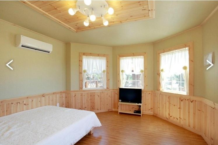 Sweetsalt Villa Сеогвипо Екстериор снимка