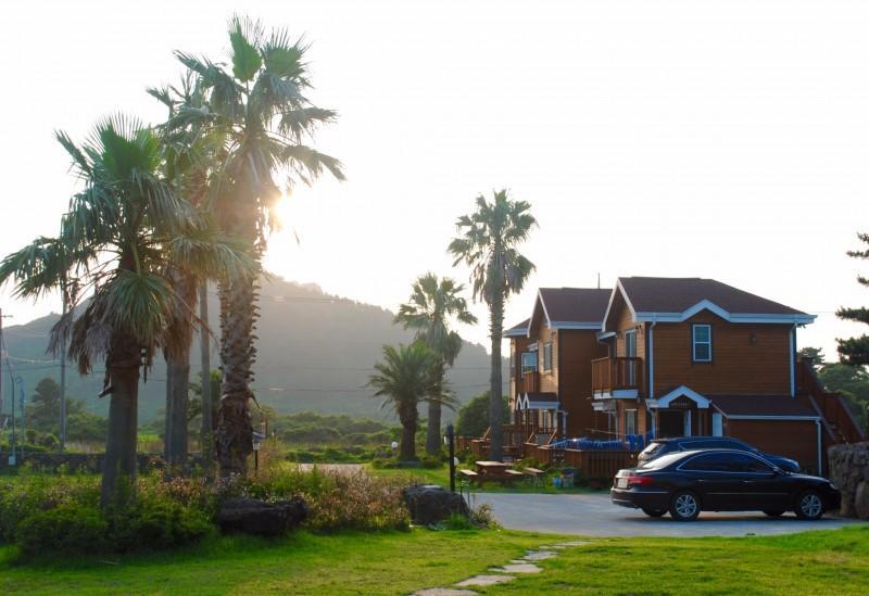 Sweetsalt Villa Сеогвипо Екстериор снимка