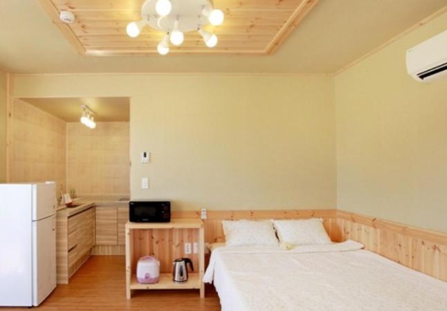 Sweetsalt Villa Сеогвипо Екстериор снимка